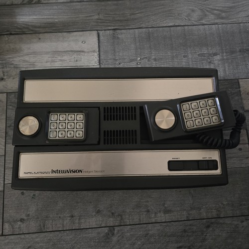Mattel intellivision solo - mattel,