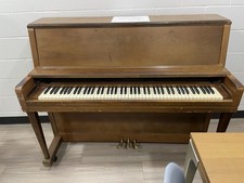 Pianoforte moderno Baldwin