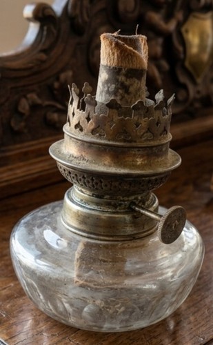 Antico bruciatore lampada - , a