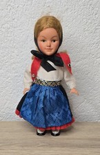 Bambola tradizionale vintage