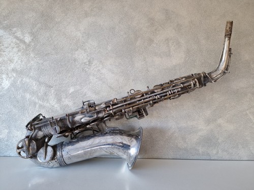 Antiguo saxofon couesnon - antiguo,