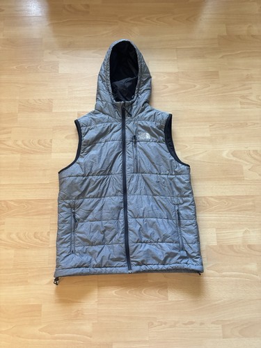 Gilet imbottito con cappuccio