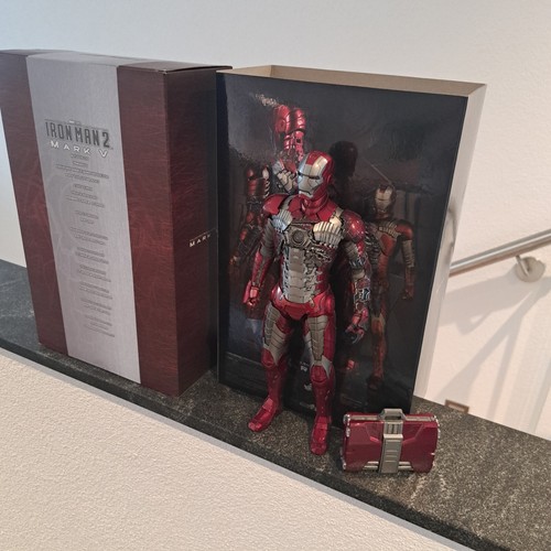 Hot toys iron man v - hot, 2