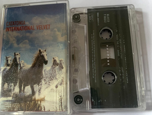 Catatonia international - -,