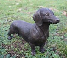 Scultura in bronzo bassotto