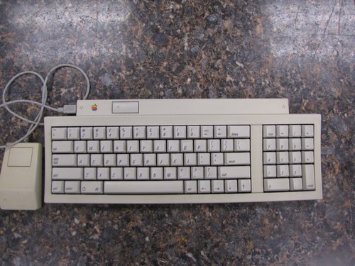 Tastiera vintage apple - vintage,