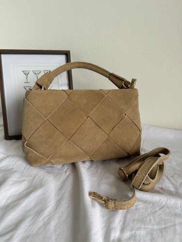 Borsa mano pelle - in,
