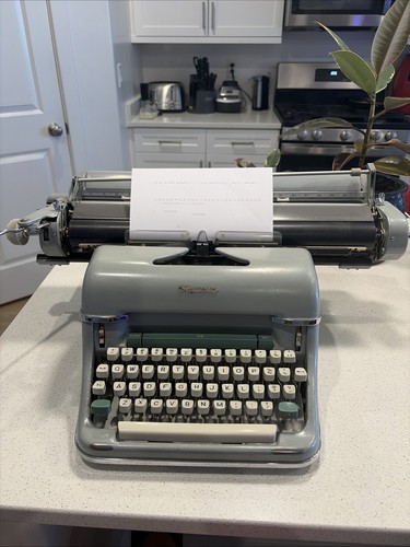 Olympia sg1 typewriter - olympia, w/