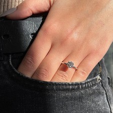 Anello premium in oro bianco