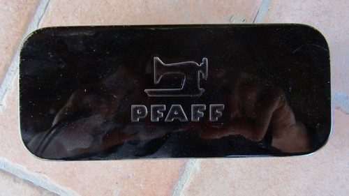 Cassetto contenitore macchina