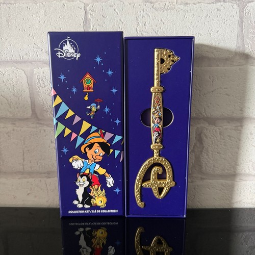 Disney store metal - metal, classic