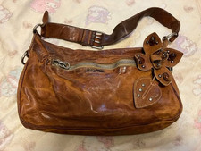 borsa a tracolla miu miu in pelle marrone con tracolla regolabile con...