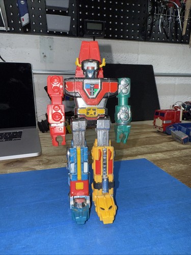 Modellino robot bandai toei - bandai,