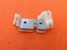 PIASTRINA MANUBRIO SUPPORTO FILI GUAINA  FISSA CAVI PER VESPA 50 SPECIAL PIAGGIO