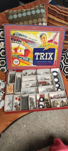 Trés grande boîte - grande,