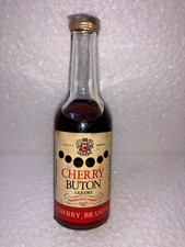 Mignon - Miniature - CHERRY BUTON (C678)