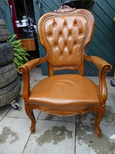 Poltrona Chesterfield in pelle