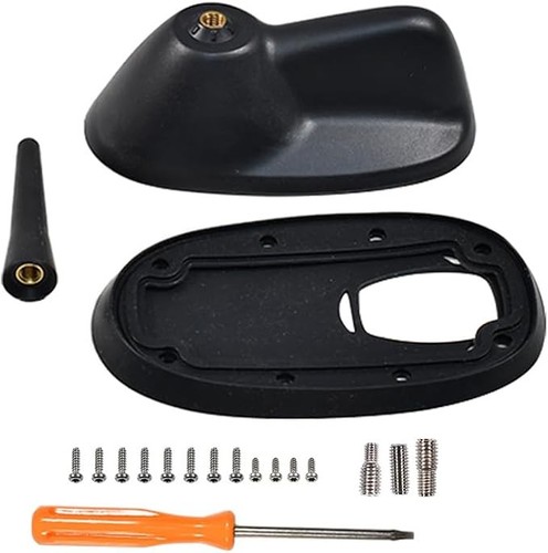 Roof antenna with base seal - roof,