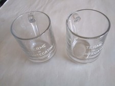 2 boccali in vetro con manico