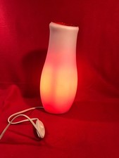 lampada in opalina bianca