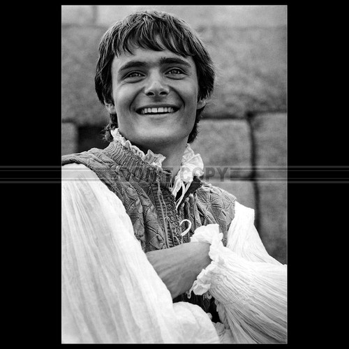 Photo 032447 leonard whiting - photo,
