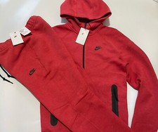 NIKE SPORTSWEAR TECH FLEECE