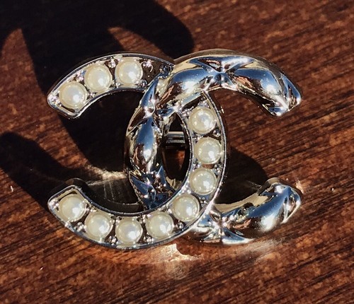 Chanel silver pearl - pearl, shank