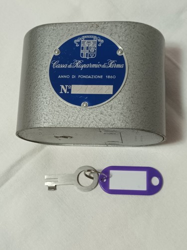 Salvadanaio cassetta della - salvadanaio,