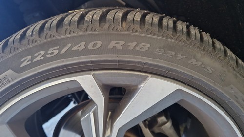 Gomme auto 225 r18 - 225/40,