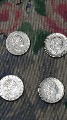 Moneta lire piccola - moneta,