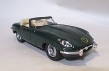 Maisto  Jaguar E Cabriolet  in