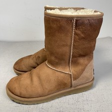 Stivali Ugg Classic Short II
