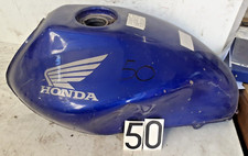 [50] SERBATOIO HONDA HORNET DI COLORE BLU DEL 1999 SENZA TAPPO, BOLLATO