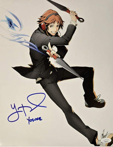Yuri lowenthal persona foto - persona,
