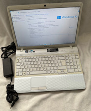 Sony VAIO PCG-71911M - Intel B960 2,20 GHz 320 GB HDD 6 GB di RAM Win 10 Usato