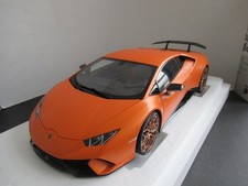 Modellini auto 1:12 auto art Lamborghini Huracan art n. 12076