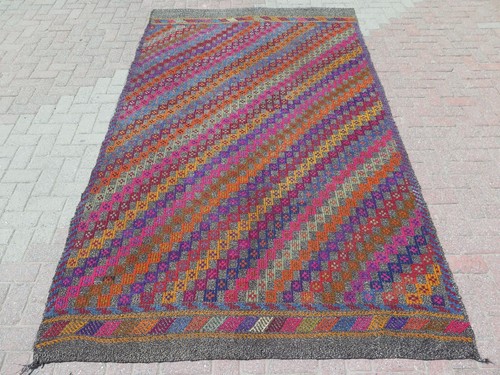 Tappeto multicolore grande
