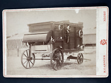 France, Nevers, moissonneuse