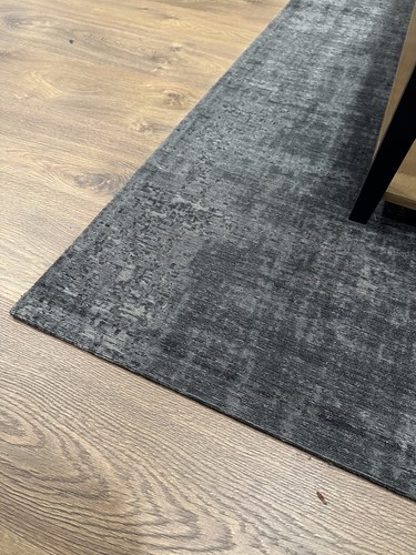 Tappeto jacquard nero 140x200