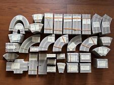 B85 – lotto di 299 binari 2 piste slot car Faller AMS con bordi bianchi