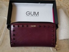 Portafogli GUM con borchie