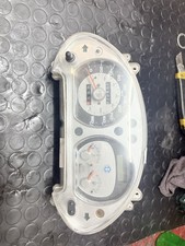 GRUPPO STRUMENTI CONTACHILOMETRI PER PIAGGIO BEVERLY 400 500 Vedi Foto