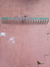 RASTRELLO DA GIARDINO PER FIENO FOGLIE ERBA 19 DENTI IN METALLO LUNGHEZZA CM.45