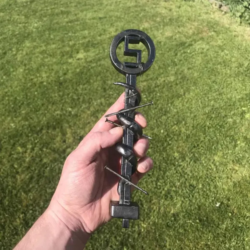 Resident evil snake key - evil,