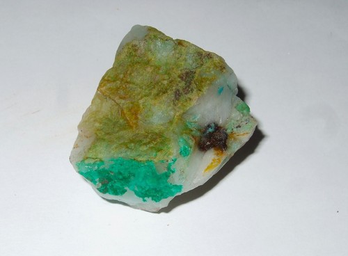 Minerali grezzi - -,