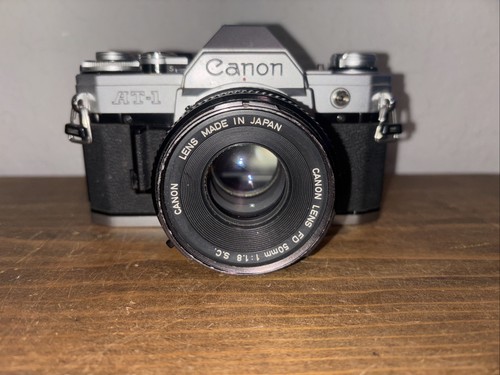 Canon 35mm con obiettivo - canon,