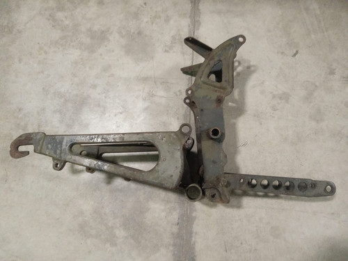 Forcellone supporto motore - supporto,