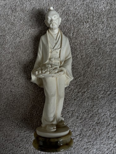 Alabaster sculpture - 11’’,