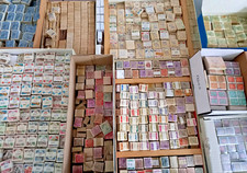 40 mazzette di Francobolli