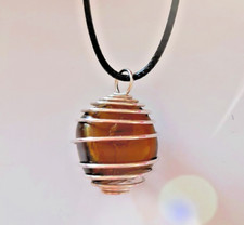 Collana Ciondolo Portafortuna Pietra  Occhio di Tigre Spirale Abbondanza Soldi